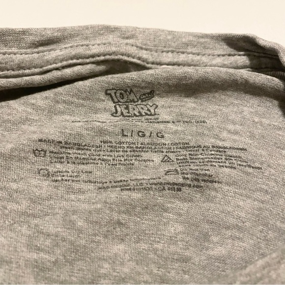 Tom and Jerry Graphic T-Shirt Women’s Oversized Size Large - Picture 4 of 16